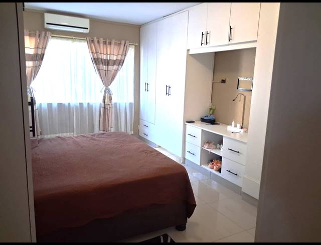 3 BEDROOM HOUSE FOR SALE IN BLUFF